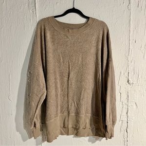 aerie • fuzzy pullover sweater sweatshirt